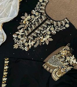 Elegant Black &amp; Gold Embroidered Salwar Kameez
