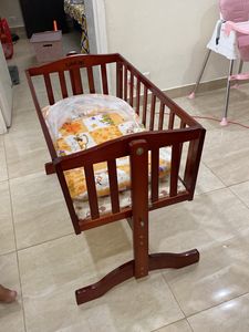 LUVLAP Baby Cot/Bed in very Good Condition