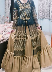 Skirt , Top &amp; Shrug