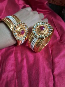 Twinklin Elegant Bracelet &amp; Bangles