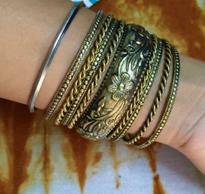 Vintage Gold-Tone Bangle Set
