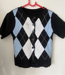 Argyle Pattern Cardigan