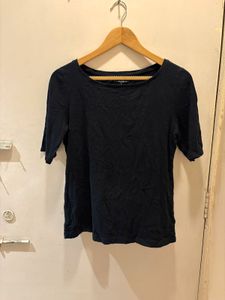 Beautiful Black Crew Neck Tee