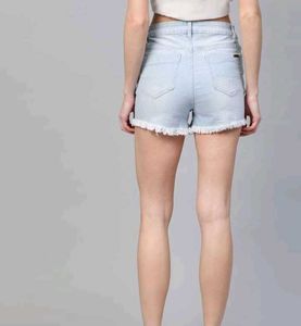 Urbanic Top And Roadster Short Jeans