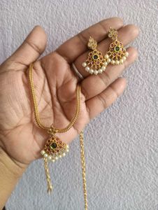 Elegant Gold-Plated Necklace Set