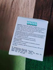 Venusia Moisturizing Cream 100g