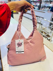New With Bag 🩷