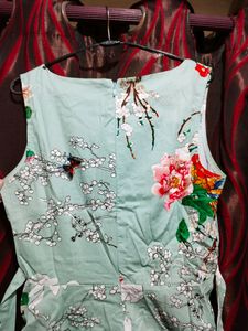 Korean A-line Floral Dress...🫰🏻