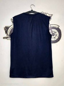 Training T-Shirt.
