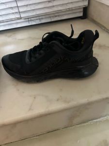 campus Black Sneakers