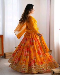 New Standard Beautiful Pakistani Dress Inpoted Dre