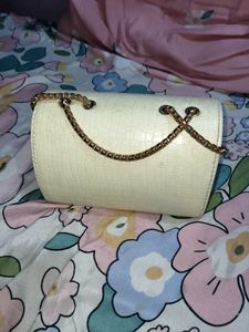 Women White Beauty Slingbag