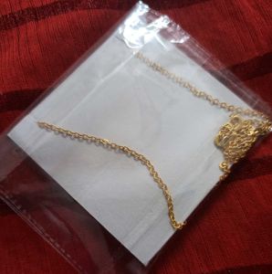 Elegant Gold Necklace
