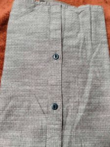 Vinto.ge Gray Button-Down Shirt