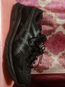 Asics Gel In Black Colour
