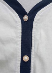 Vintage-Inspired Contrast Trim Top