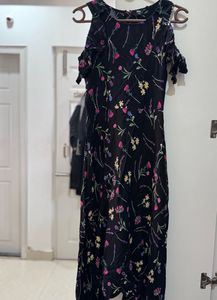 Cold Shoulders Dress