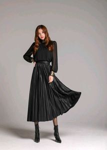 Maison Blanche Pleated Midi Skirt Silver Waistband