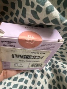 Plum There You Glow Highlighter