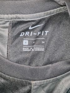 Nike Dri-Fit Two-Tone Black &amp; Grey T Shirt
