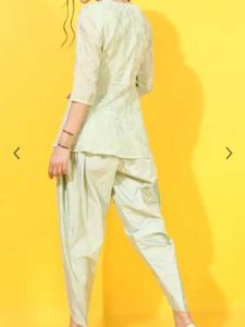 Vishudh Women Green Ethnic  Kurti with Dhoti Pant