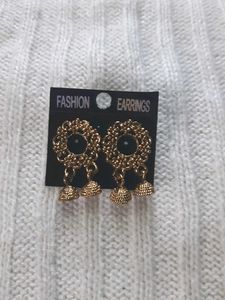 “Women’s Earrings Combo – Multiple Pairs” set of 7