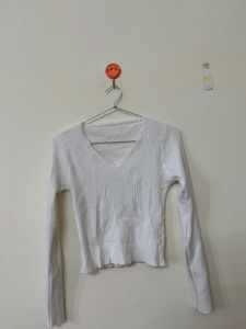 White long sleeve v neck