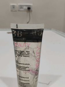 HUDA BEAUTY Primer