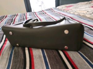 Handbag with free keychain