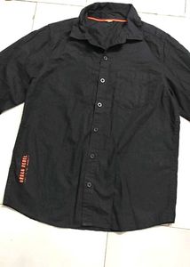 Urban Rebel Black shirt👕