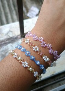 Pinteresty Daisy Bracelet