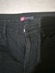 Kotty Straight Jeans