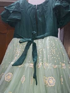 Girl&#39;s Gown