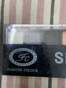 smokey eye shadow pallet