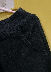 Long knit skirt 28-34 stretchy