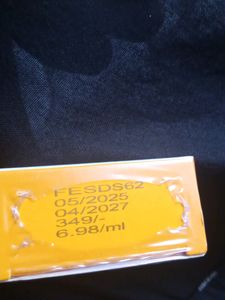 Glow Sunscreen Spf 50 With Vitamin C &amp; Niacinamide