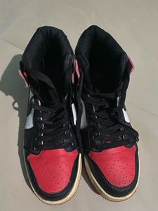 Air Jordan 1 High Sneakers