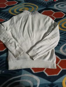 Off White Sweat Shirt