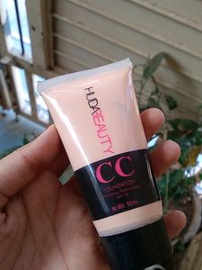 Huda Beauty Cc Foundation🤎