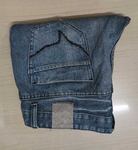 Stylish Blue Denim Jeans (good condition) 👍