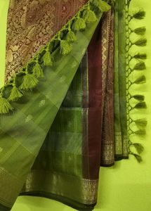 ELEGANT ETHNIC SAREE