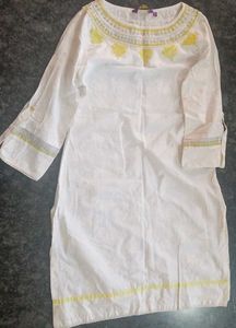 Elegant Embroidered Kurta