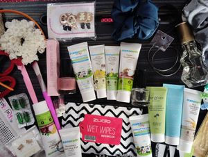 MYSTERY SKINCARE- ANY 3 WITH FREEBIES ❤️