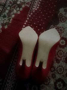 Imported  Maroon Heel In Good Condition