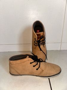 QUIKSILVER BROWN LEATHER SNEAKERS