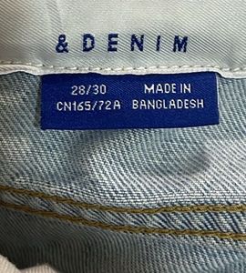 Light Wash Cropped Jeans
