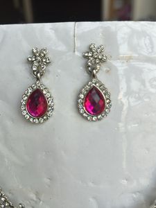 Womens Heavy Neckalce