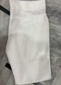Pure White Jeggings size 38(NEW with TAG)