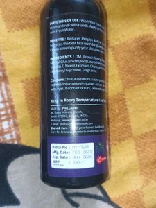 Phillauri Neem &amp; Activated Charcoal FACE WASH