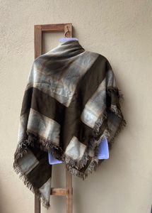 Stylish Plaid Scarf